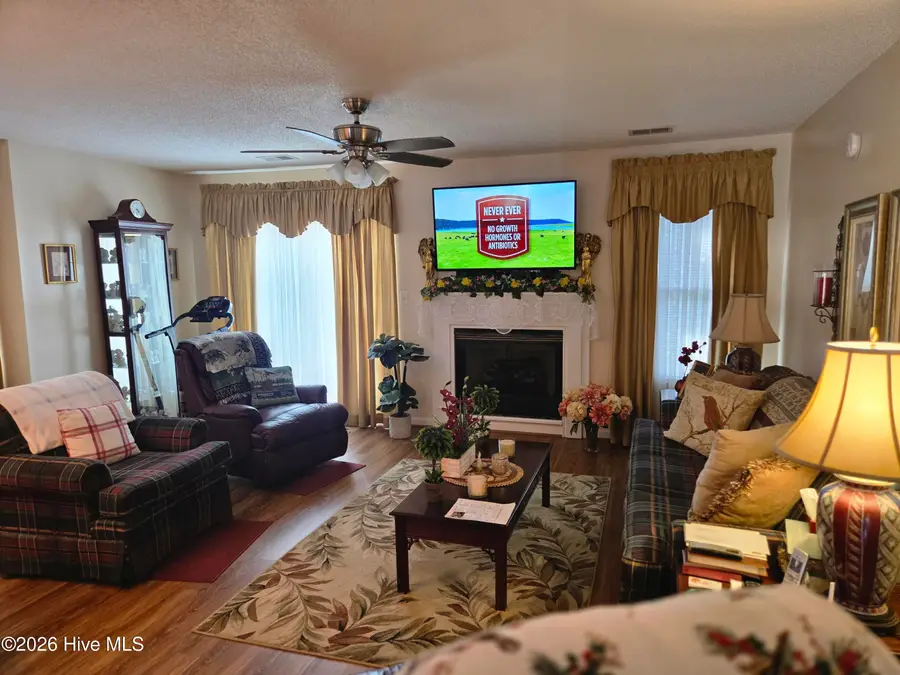 901 Sherbrooke Circle, Laurinburg, NC 28352 - #2