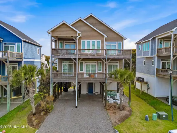 306 Oceanaire Lane, Surf City, NC 28445