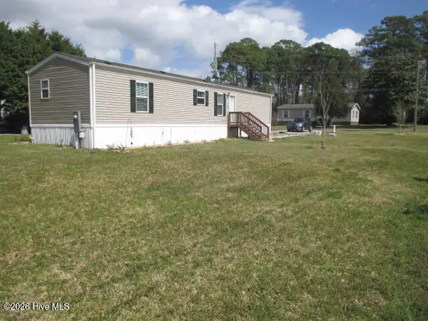 107 Paradise Lane, Newport, NC 28570