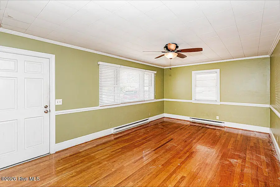 102 N Clarendon Drive, Nashville, NC 27856 - #2