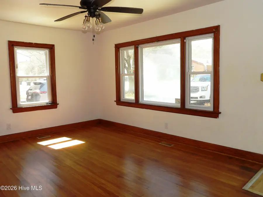 1113 Woodrow Street S, Wilson, NC 27893 - #2