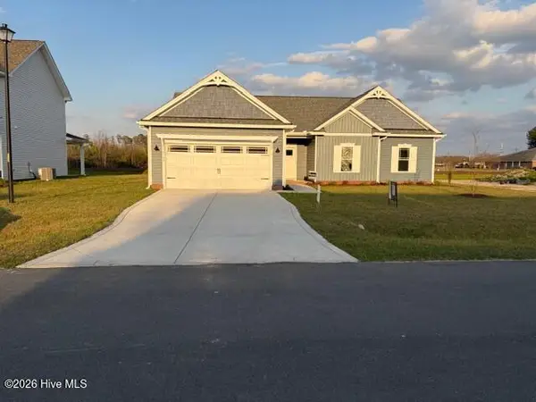 102 Sunny Acres Lane, Clinton, NC 28328