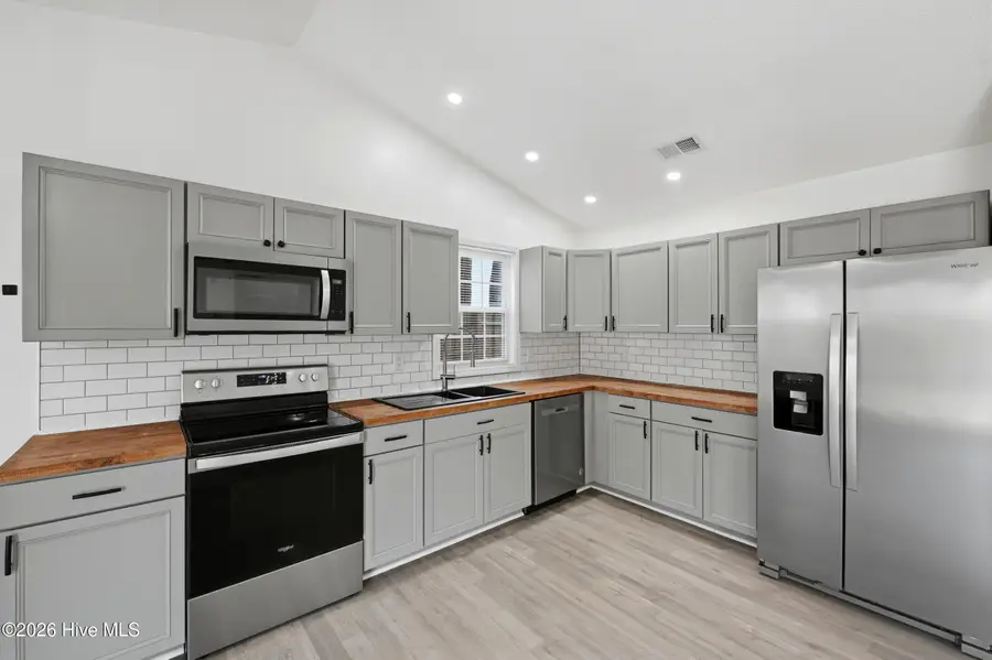 101 Cottonwood Court, Jacksonville, NC 28546 - #3