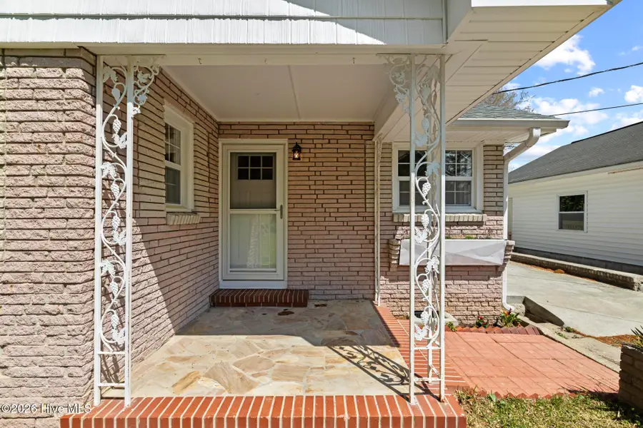 106 Elizabeth Street, Richlands, NC 28574 - #3