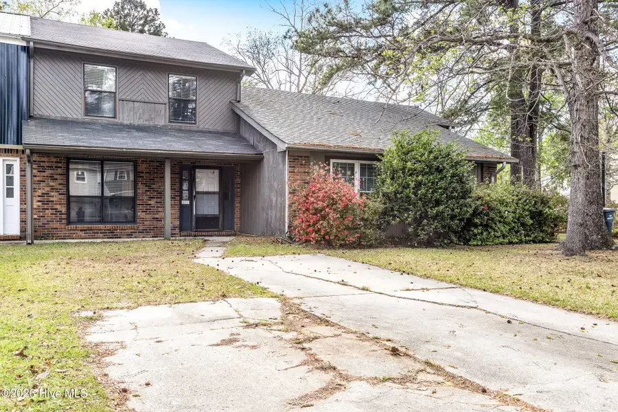 211 Bracken Place, Jacksonville, NC 28540 - #2