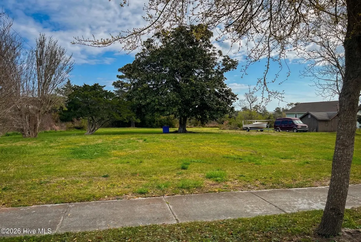 707 Mulberry Street, Beaufort, NC 28516 - #1