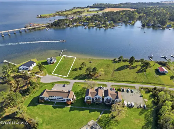 8054 Treasure Drive, Oriental, NC 28571