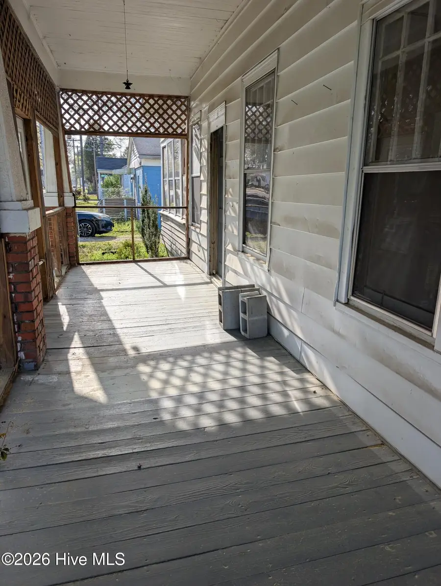 406 Academy Street E, Wilson, NC 27893 - #2