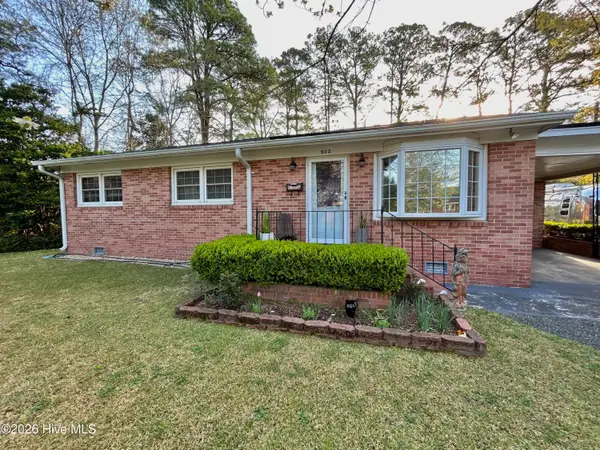 802 Pinetree Drive, New Bern, NC 28562