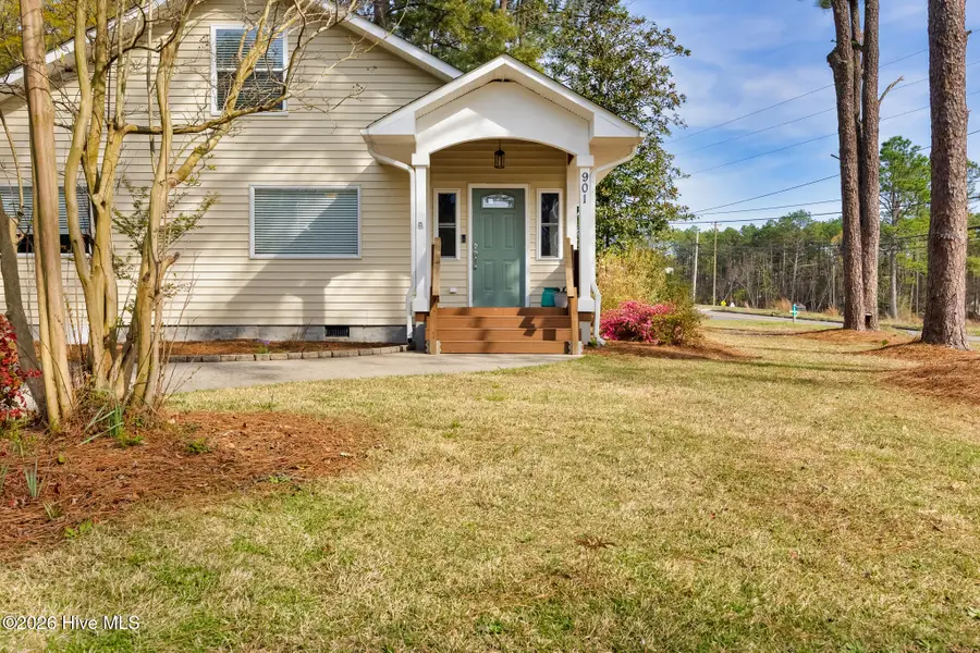 901 E Main Street, Aberdeen, NC 28315 - #3