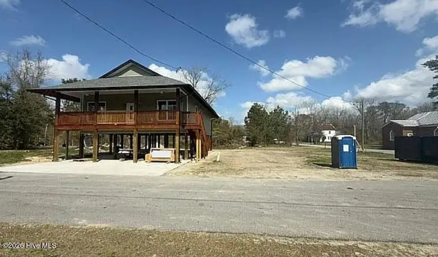 303 E Jones Street, Trenton, NC 28585 - #2