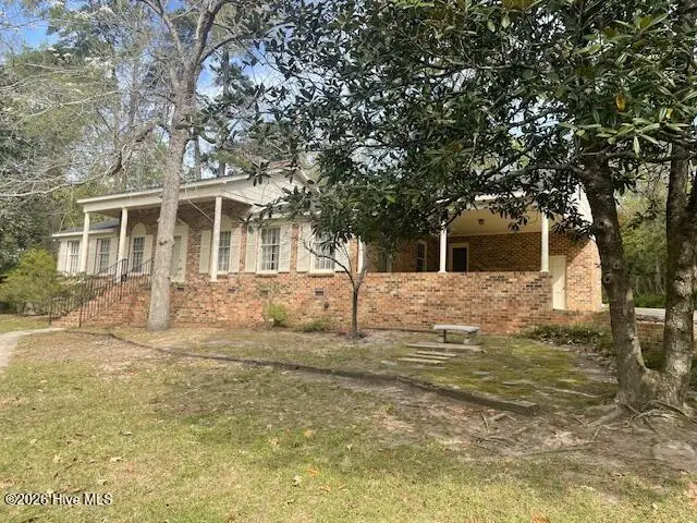 403 Woodland Drive, Elizabethtown, NC 28337 - #3