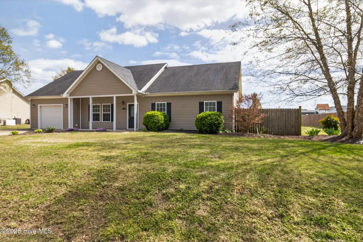 231 Laurel Woods Way, Currituck, NC 27929 - #1