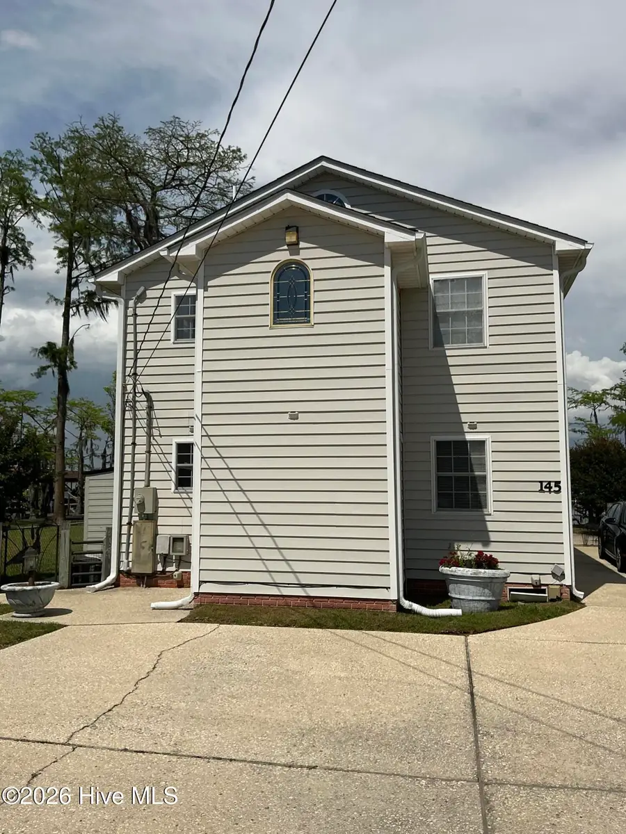 145 Maple Avenue, Elizabethtown, NC 28337 - #3