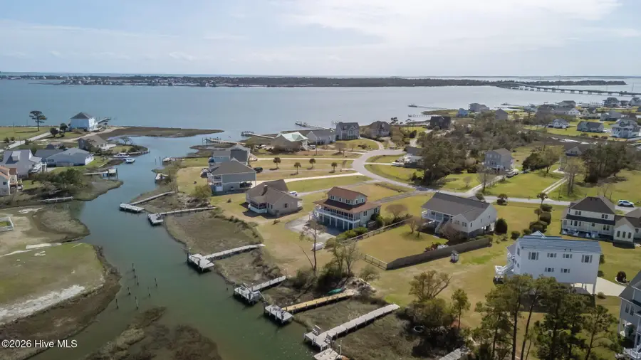 305 Joan Court, Beaufort, NC 28516 - #2