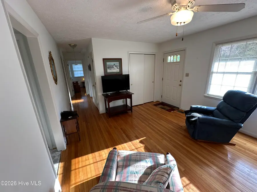 406 Johns Road, Laurinburg, NC 28352 - #2