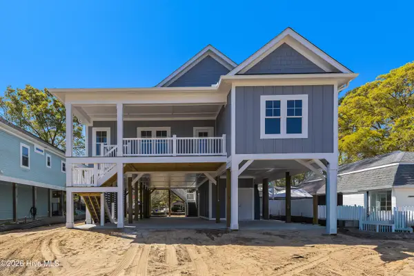 125 NW 19th Street, Oak Island, NC 28465