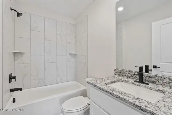 38 Umbrella Palm Drive, Hampstead, NC 28443