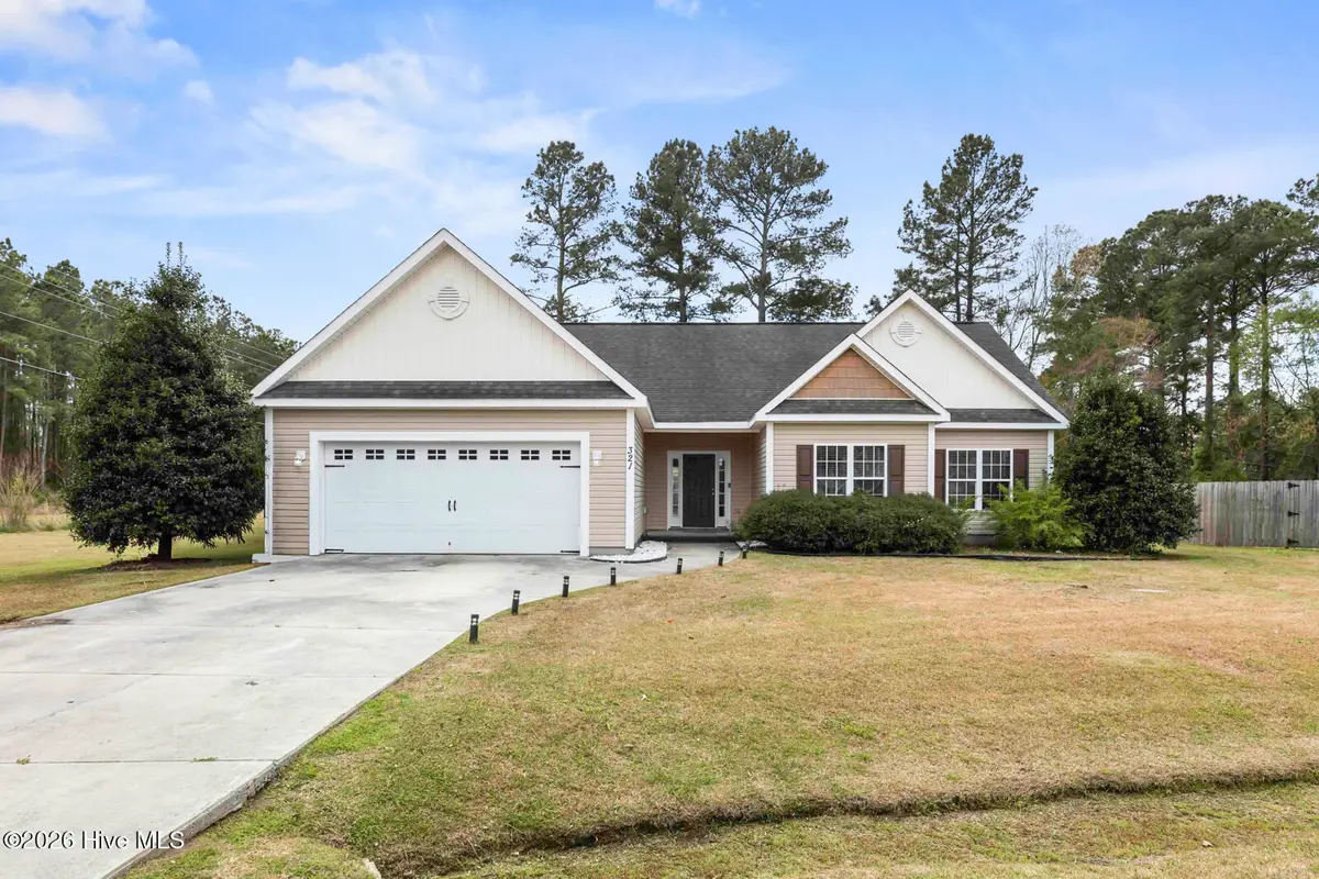 321 Holly Grove Court W, Jacksonville, NC 28540 - #1