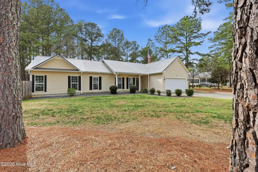 115 Grosbeak Court, Aberdeen, NC 28315 - #3