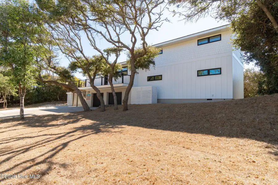 129 Dogwood Circle, Pine Knoll Shores, NC 28512 - #3