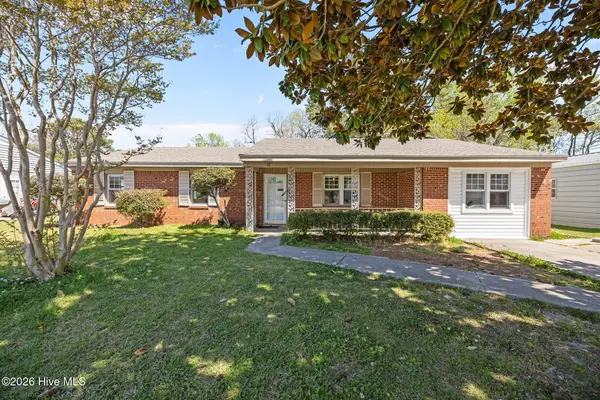 17 Walnut Drive, Jacksonville, NC 28546