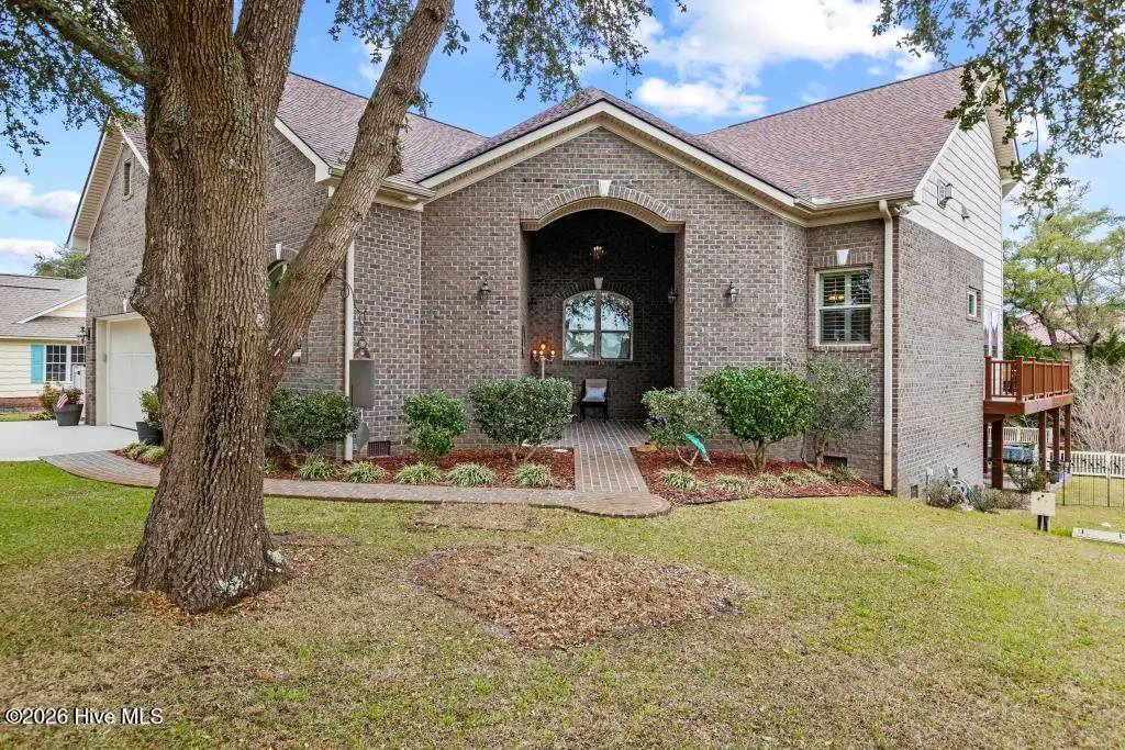 113 Harold Avenue, Swansboro, NC 28584 - #1