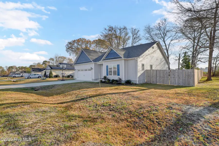 406 Duster Lane, Richlands, NC 28574 - #3
