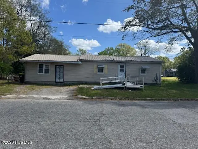104 Smith Street, Robersonville, NC 27871 - #2