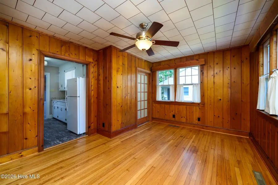 2207 Woodland Avenue, New Bern, NC 28560 - #3