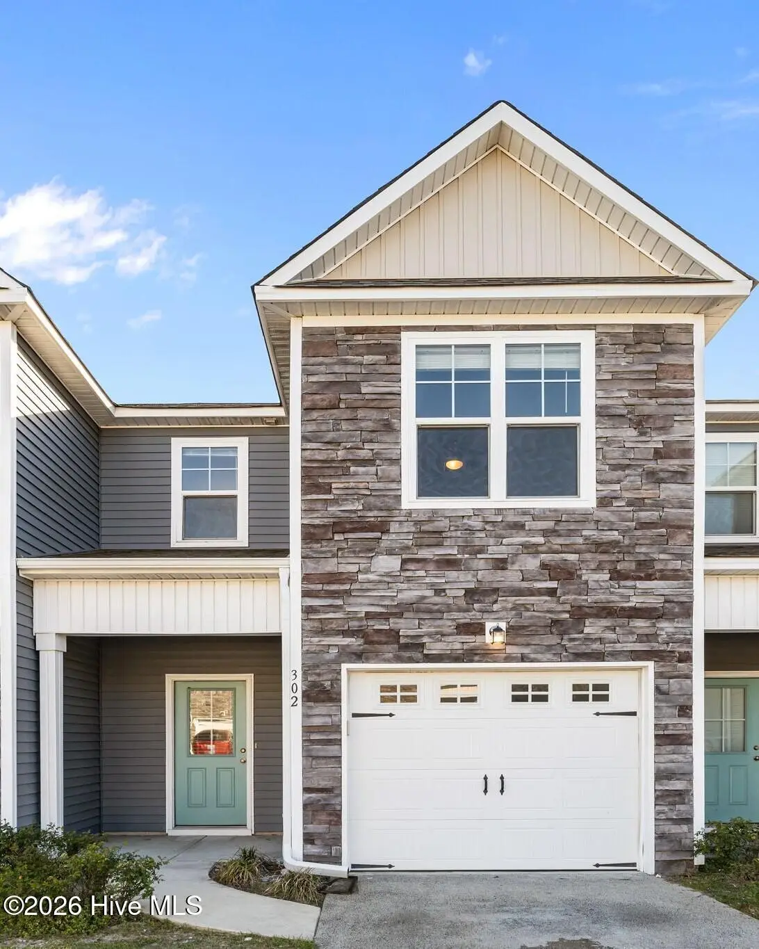 302 S Stingray Lane, Sneads Ferry, NC 28460 - #1