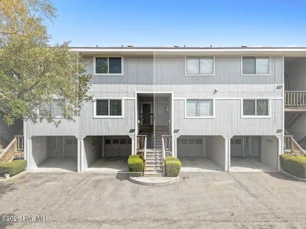 31 Foxfire Trace, Oak Island, NC 28465