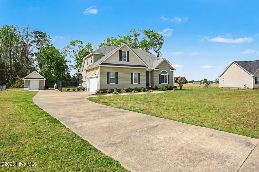 105 Kiowa Place, Pikeville, NC 27863 - #2