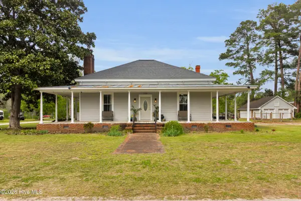 308 Pollock Street, Pollocksville, NC 28573