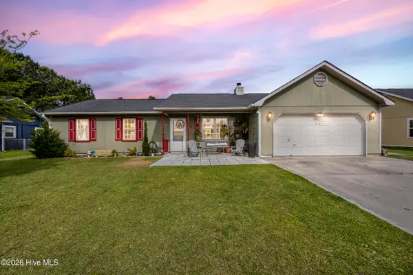 266 Parnell Road, Hubert, NC 28539