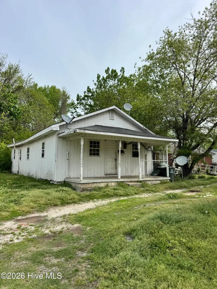207 E Peterson Street, Edenton, NC 27932 - #2