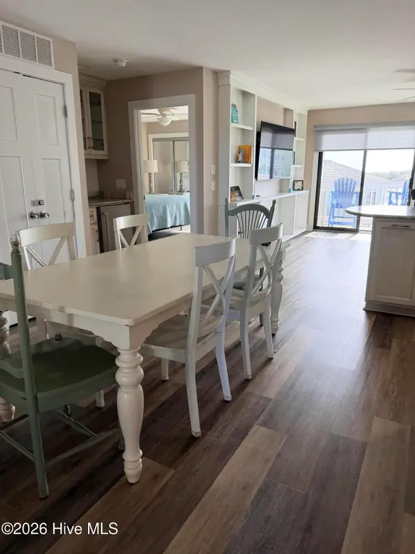 9201 Coast Guard Road #D206, Emerald Isle, NC 28594