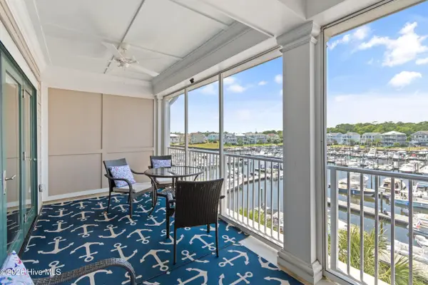 2571 Saint James Drive Se #305, Southport, NC 28461