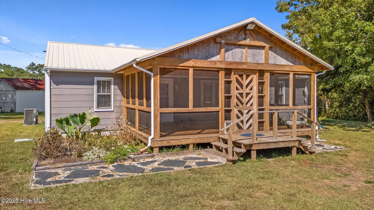 376 Shell Road, Atlantic, NC 28511 - #1