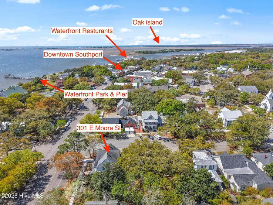 301 E Moore Street, Southport, NC 28461 - #2