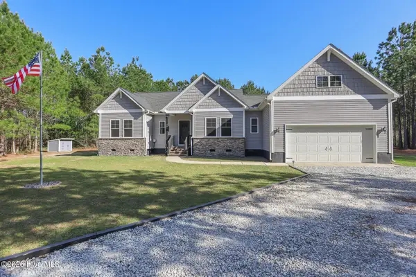 306 Brinley Place, Maple Hill, NC 28454