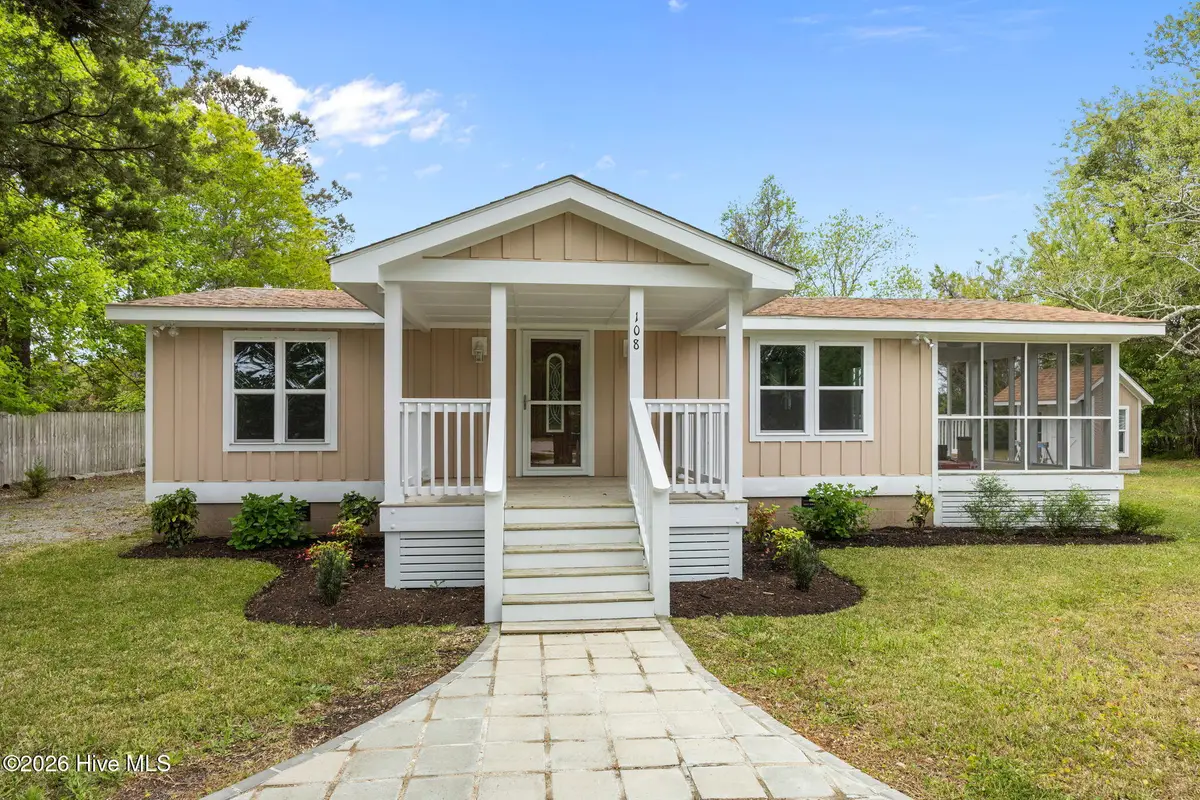 108 Park Avenue, Beaufort, NC 28516 - #1
