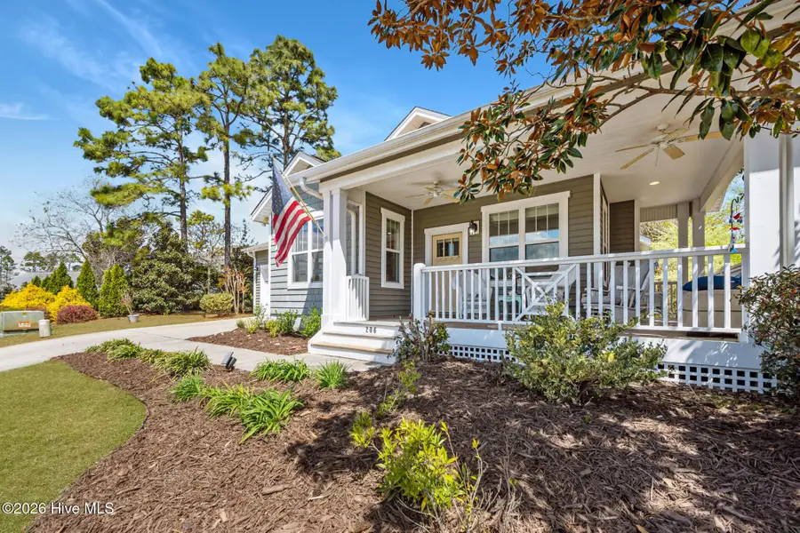 206 W Azalea Drive, Holly Ridge, NC 28445 - #3