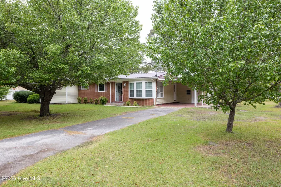 321 N Church Avenue, Garland, NC 28441 - #2