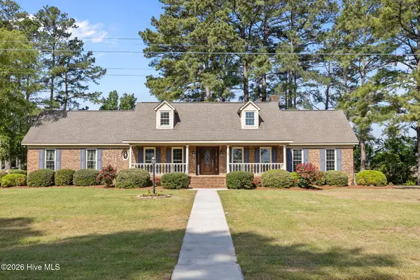 4104 Oakdale Drive, Ayden, NC 28513