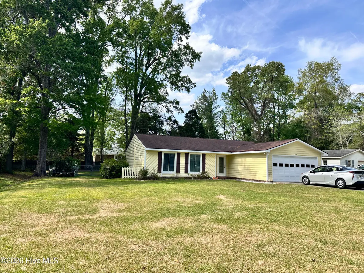 218 Pamlico Drive, Washington, NC 27889 - #1