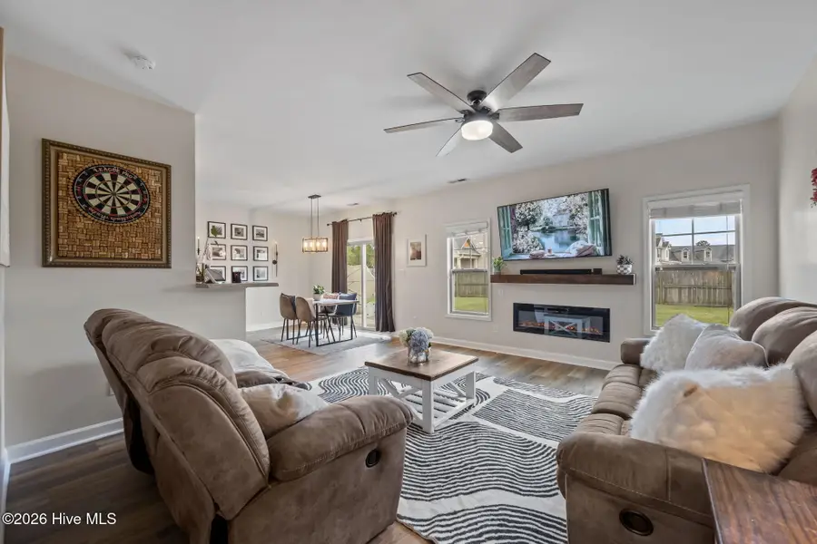102 Stonewater Lane, Jacksonville, NC 28546 - #2