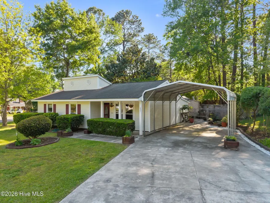 621 Shadowridge Road, Jacksonville, NC 28546 - #2