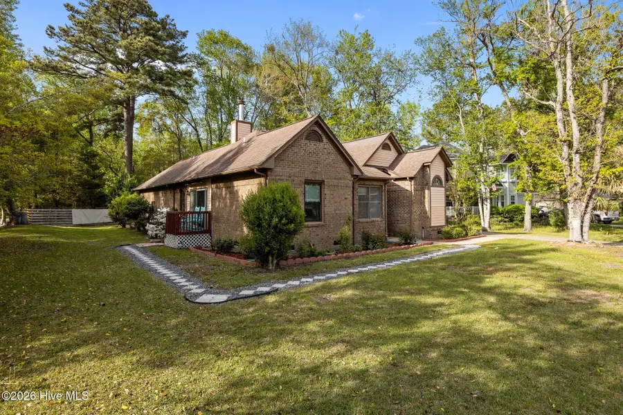 801 Deerfoot Circle, New Bern, NC 28562 - #3