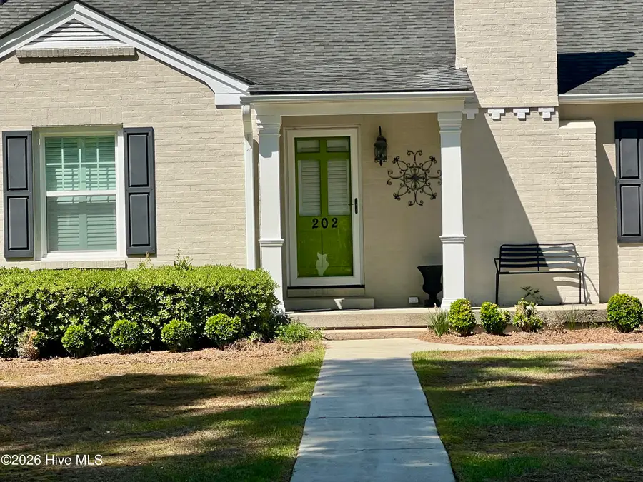 202 Pine Street, Whiteville, NC 28472 - #3